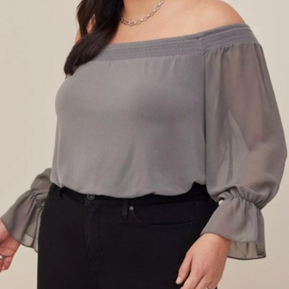 NEW Torrid Gray Long Sleeve Off Shoulder Smocked Top Blouse Plus Size 2X